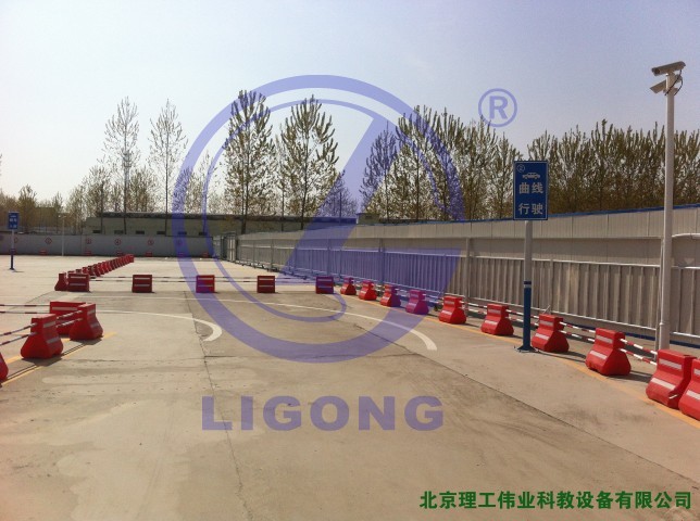 科目二場地考試系統(tǒng)，曲線行駛